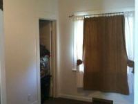 2712 N Cedar : Bedroom