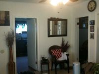 2712 N Cedar : Living Room