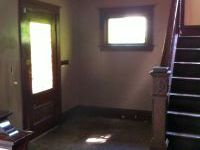 1027 W Mansfield: Entry